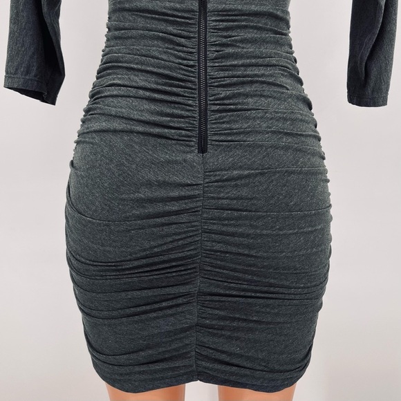 NWT Alice + Olivia Pace Dress in Charcoal Gray Ruched Knit Leather Neck Size 2 - Picture 8 of 16